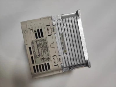 Actuador lineal Siemens FUJI Step Yaskawa Mitsubishi Delta Fanuc Panasonic Sgm7j-04afc6e SGD7s-2r8a00A002 Servomotor híbrido eléctrico de CC o CA